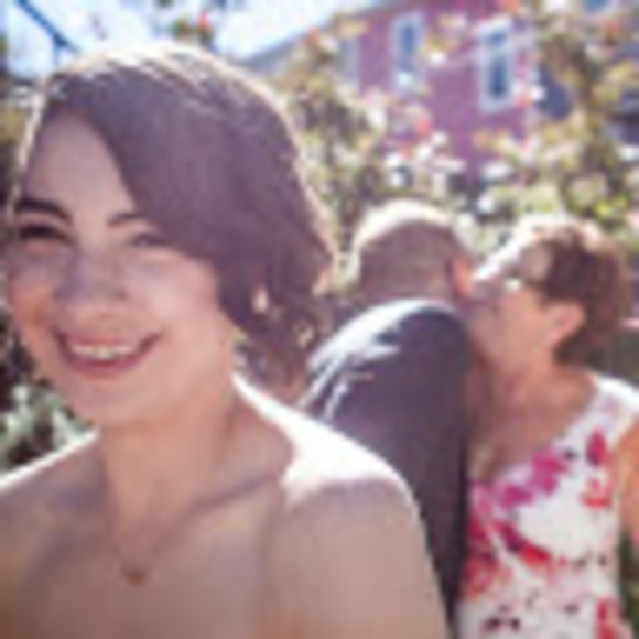 Meet your Posher, Emily - Picture 1 of 1